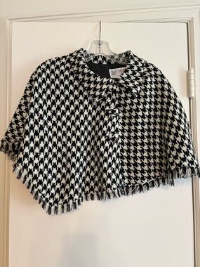 Julian Taylor Black & White Houndstooth Cape Jacket